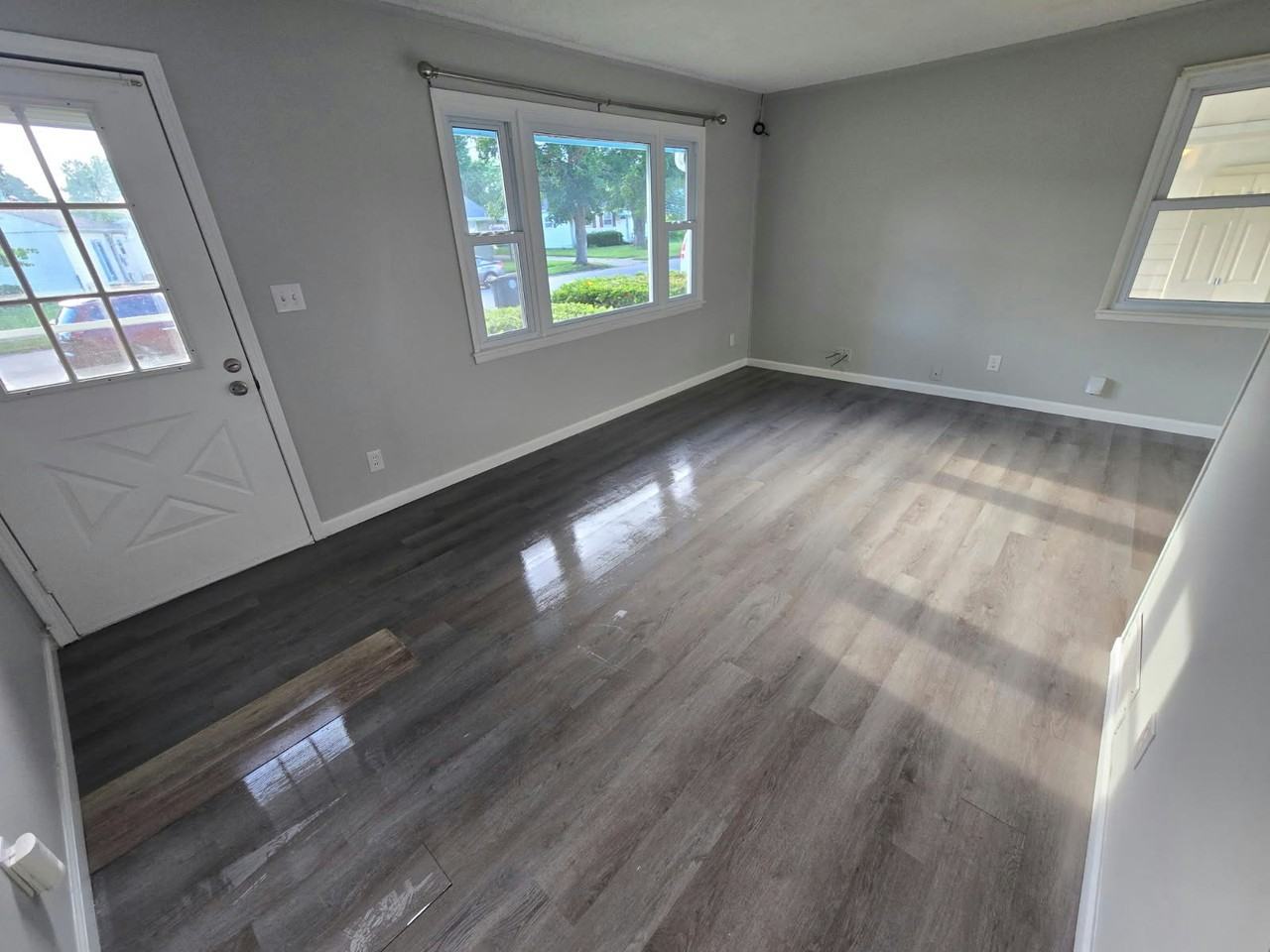 1712 Garwood Drive - Photo 2 of 10