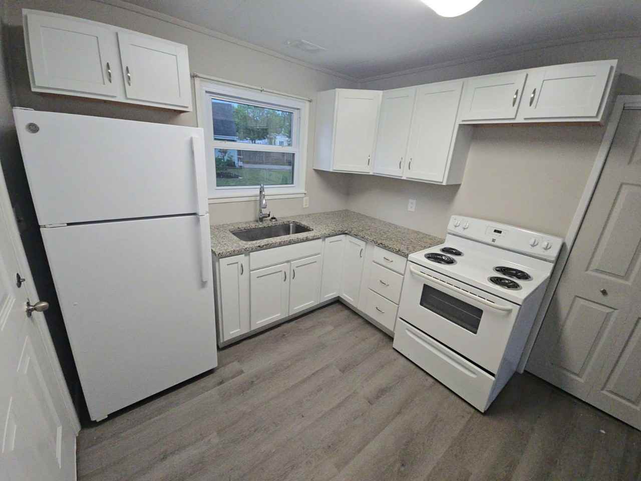 1712 Garwood Drive - Photo 3 of 10