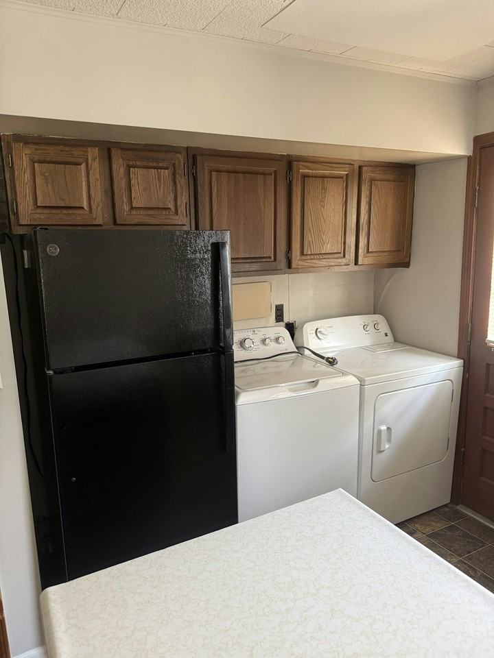 409 East 9th Street, Unit A - Photo 6 of 18