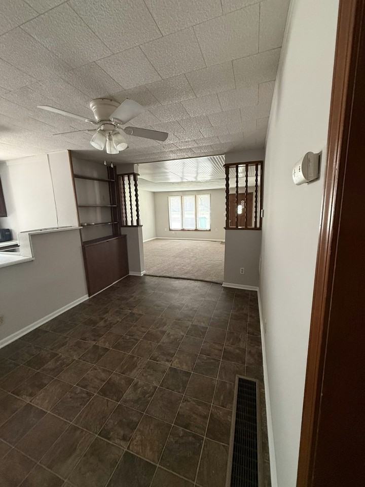 409 East 9th Street, Unit A - Photo 5 of 18
