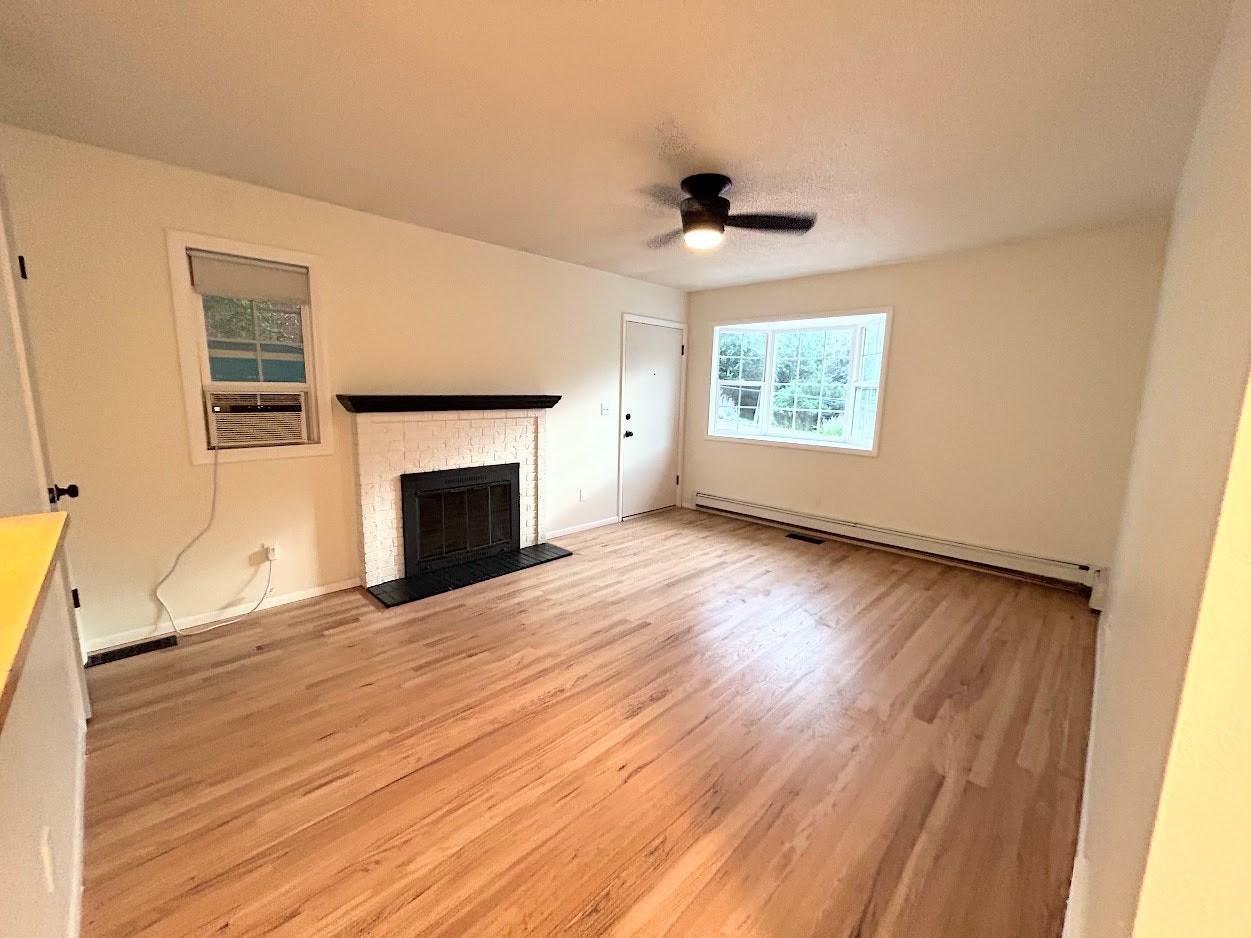 2011 Woodburn Street, Unit 2013A - Photo 6 of 17