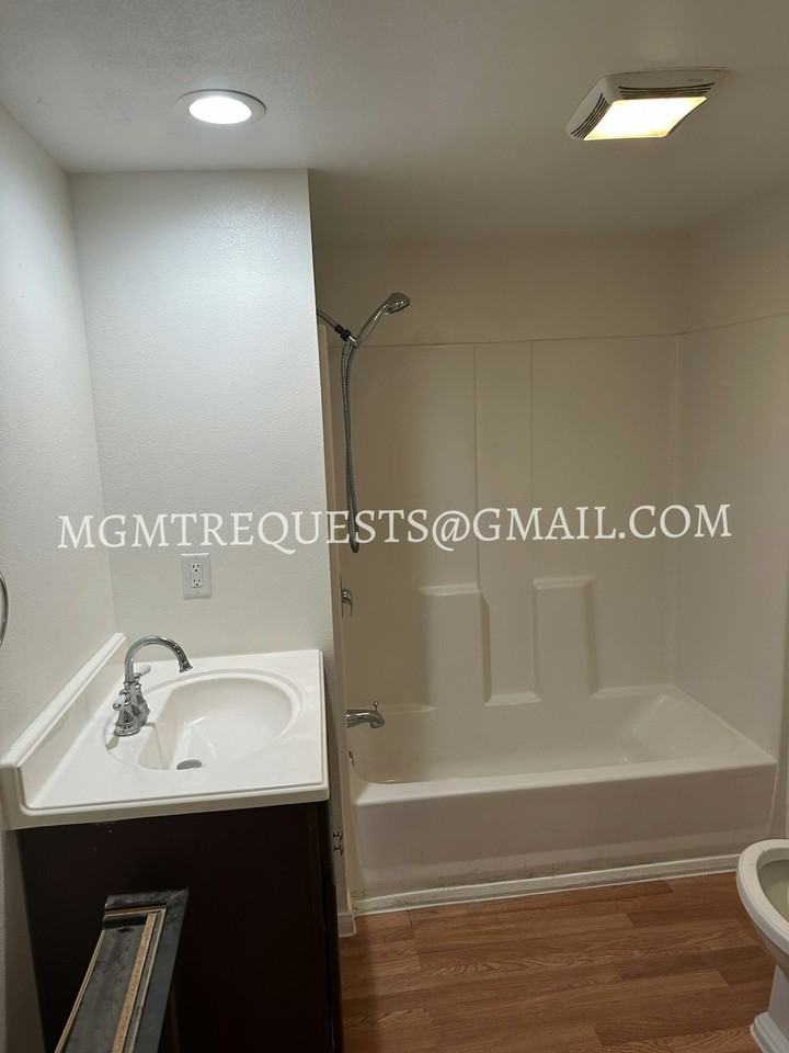3374 Lime Street, Unit 1/2 - Photo 7 of 9