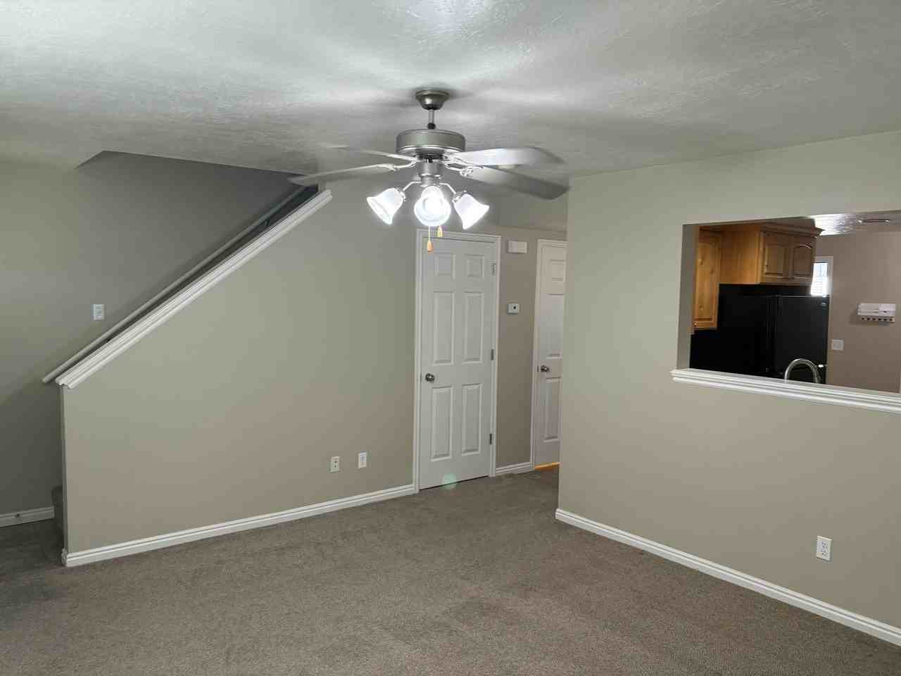 586 Legacy Ln - Photo 2 of 12