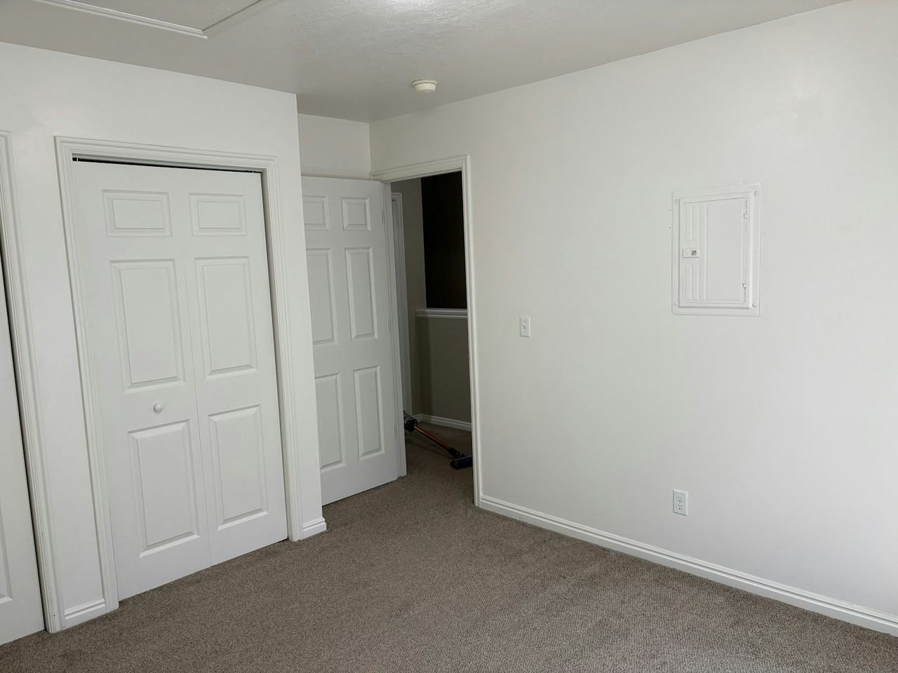 586 Legacy Ln - Photo 5 of 12