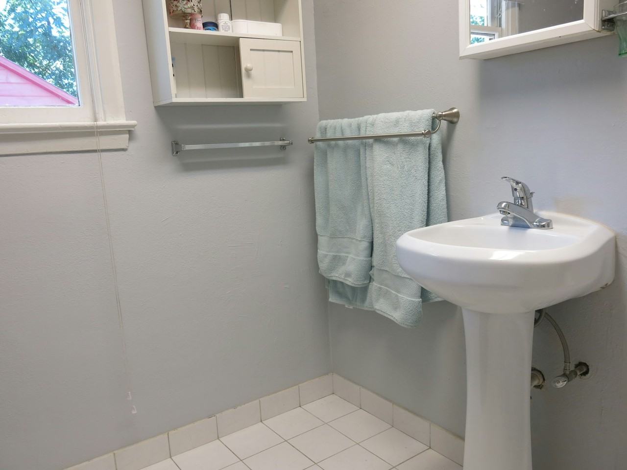 305 Peasley Street, Unit 1 - Photo 6 of 18