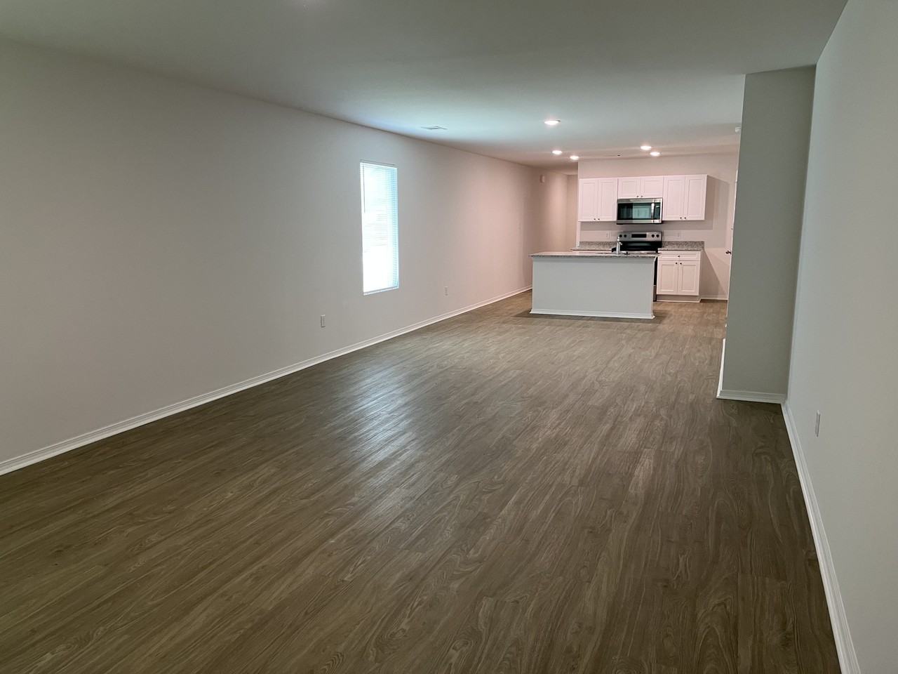 340 Moonlight Graham Blvd #1 - Photo 5 of 11
