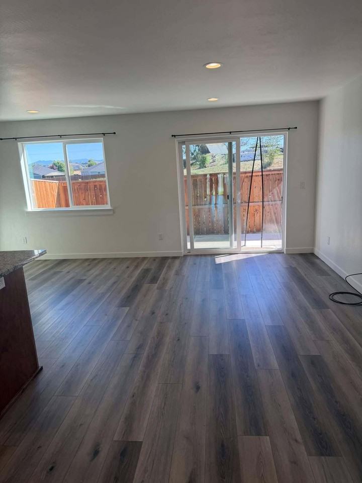 755 Nottingham Terrace - Photo 2 of 10