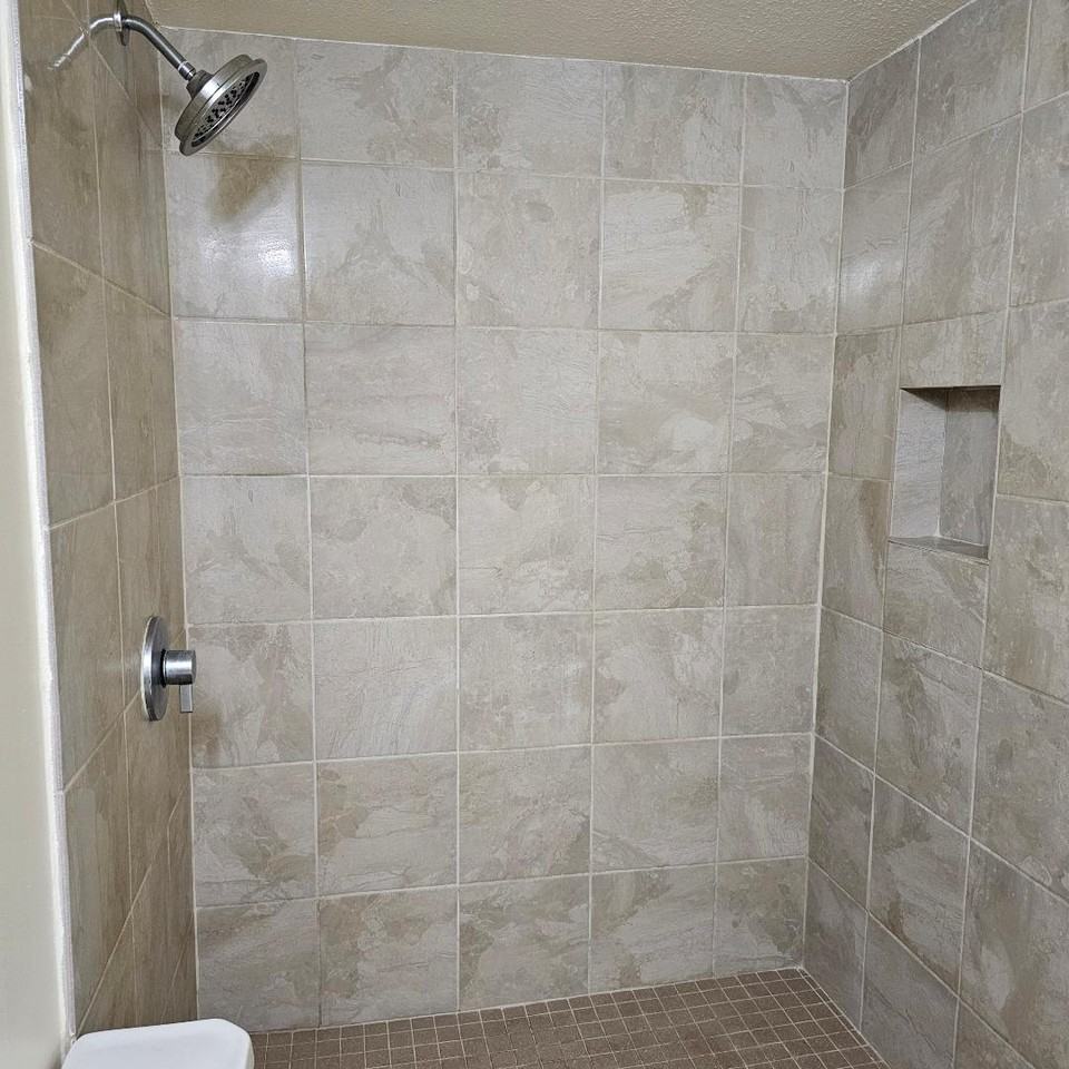 430 Keoniana St #1 - Photo 7 of 14