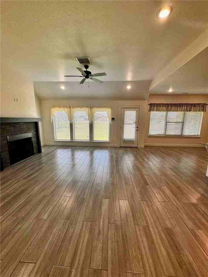 903 Lawlis Rd - Photo 2 of 19
