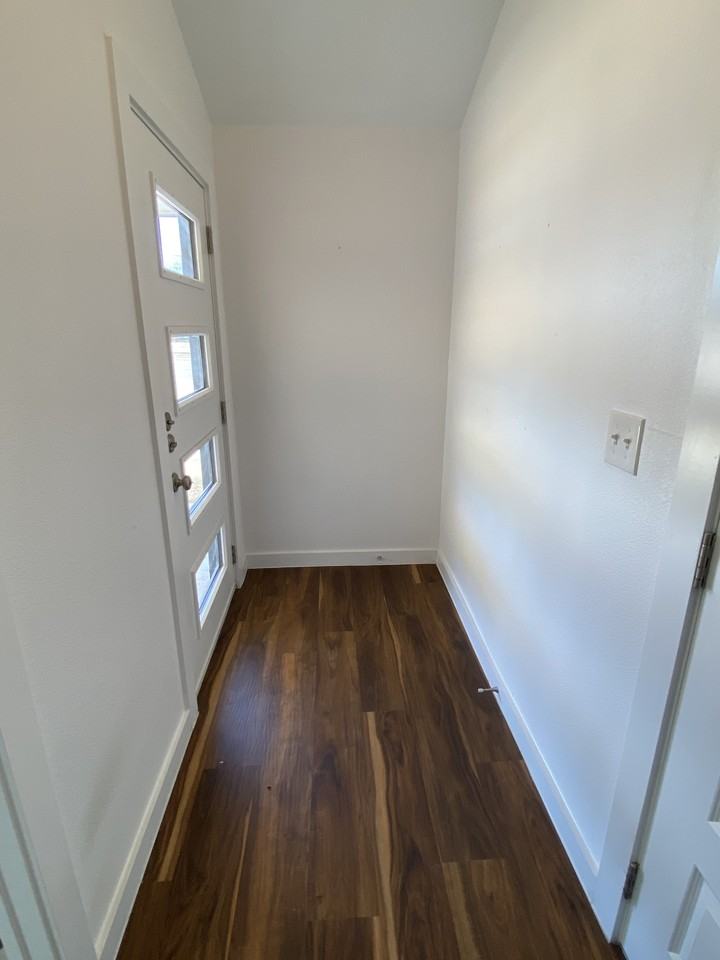 7907 Brodie Ln #B - Photo 3 of 37