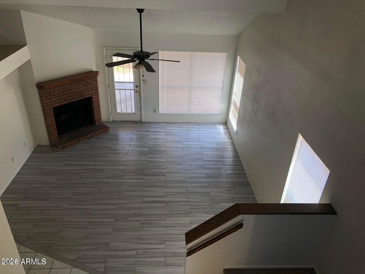 711 N Country Club Way - Photo 2 of 5