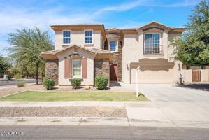 featured image of 4590 E Waterman St