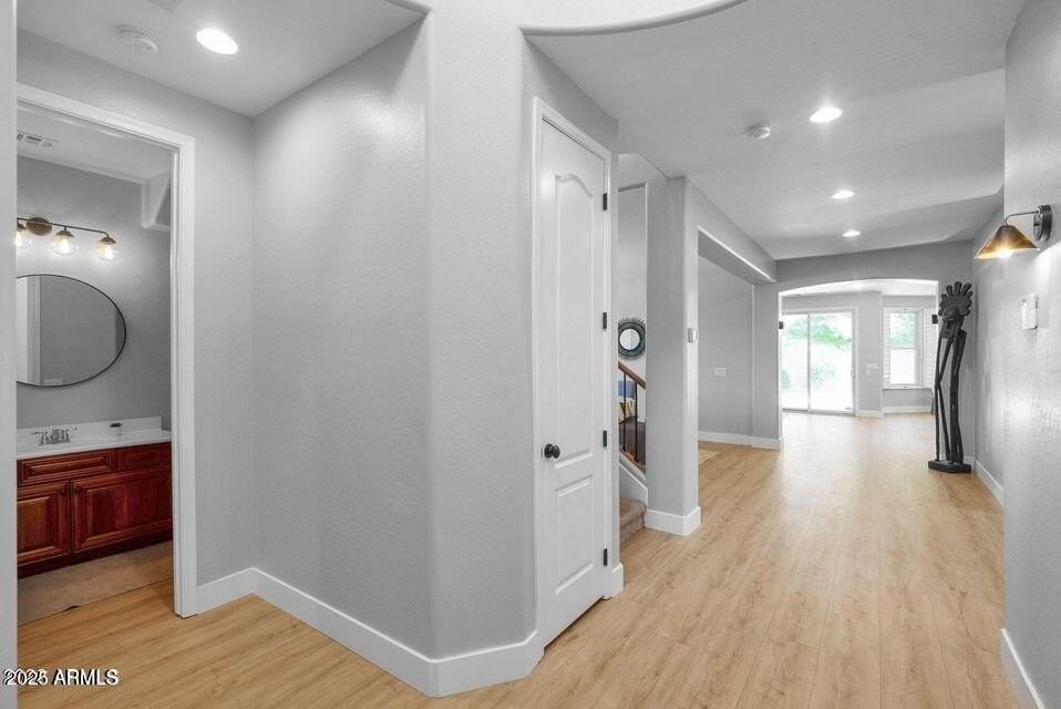 4590 E Waterman St - Photo 6 of 50