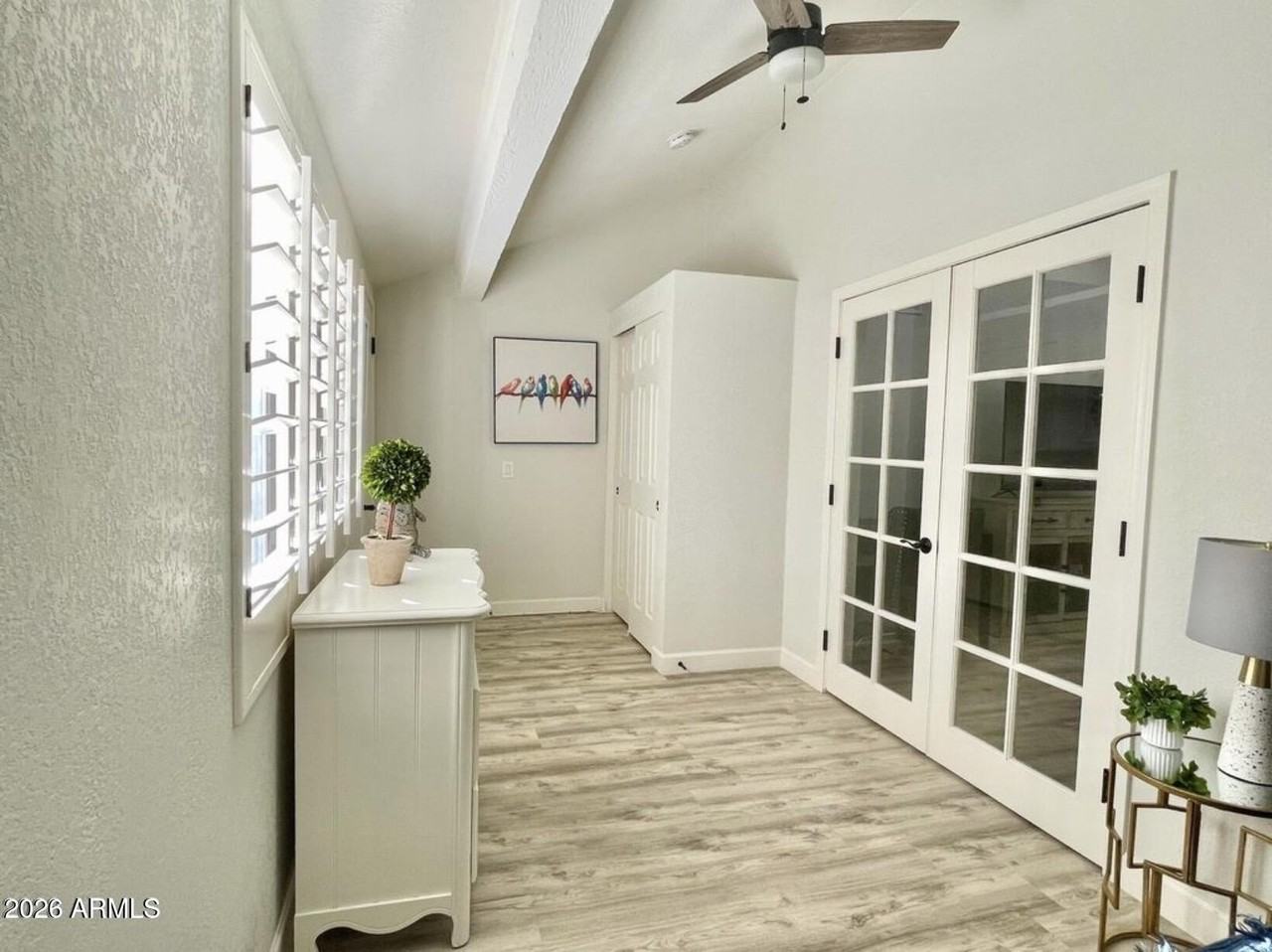 9040 E Winchcomb Dr - Photo 4 of 25