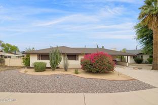 1014 E Balboa Cir - Photo 1 of 1