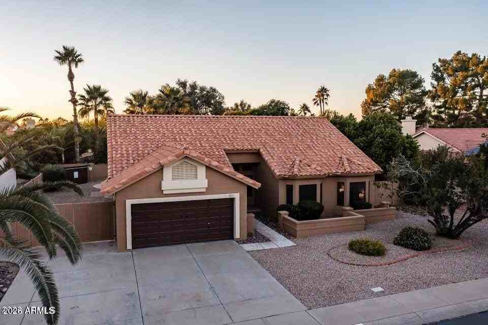 15832 N 60th Way - Photo 3 of 41