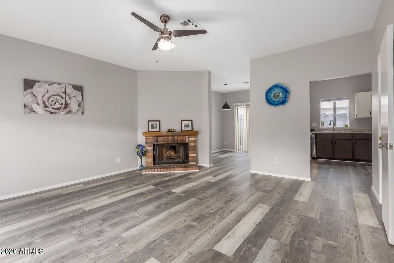 3320 W Mcrae Way #1 - Photo 5 of 28