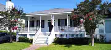 featured image of 45 Holbrook Dr