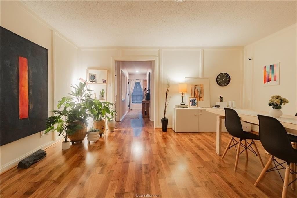 2602 Arbor Dr - Photo 7 of 9