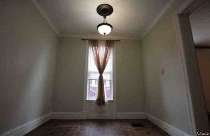 871 W Main St - Photo 6 of 19
