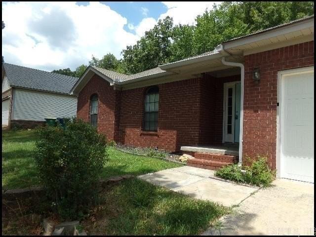 3704 Lakewood Valley Dr - Photo 2 of 20