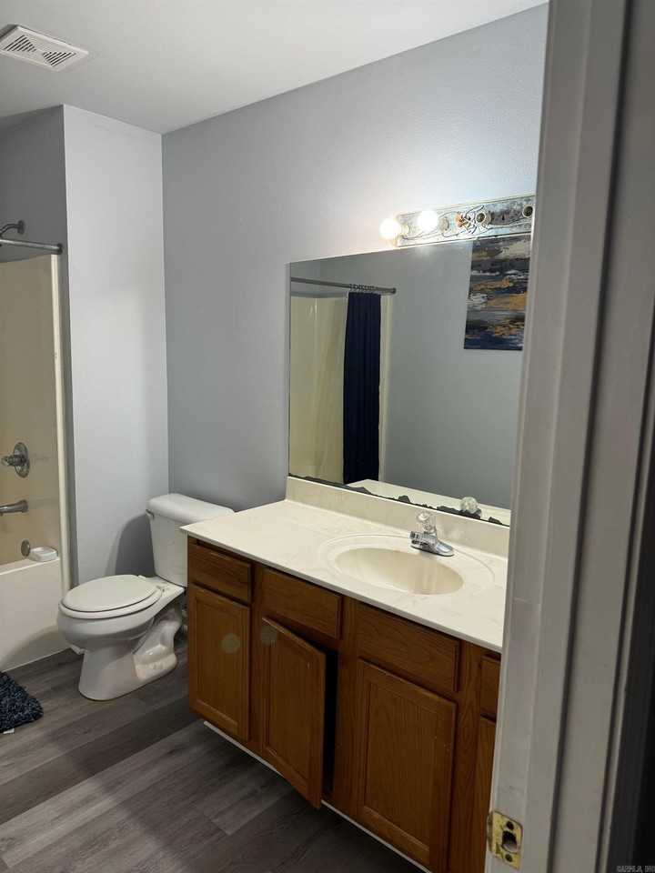 3205 Ludwig St - Photo 6 of 9