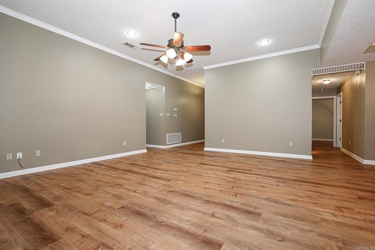 1816 Dove Dr - Photo 5 of 39
