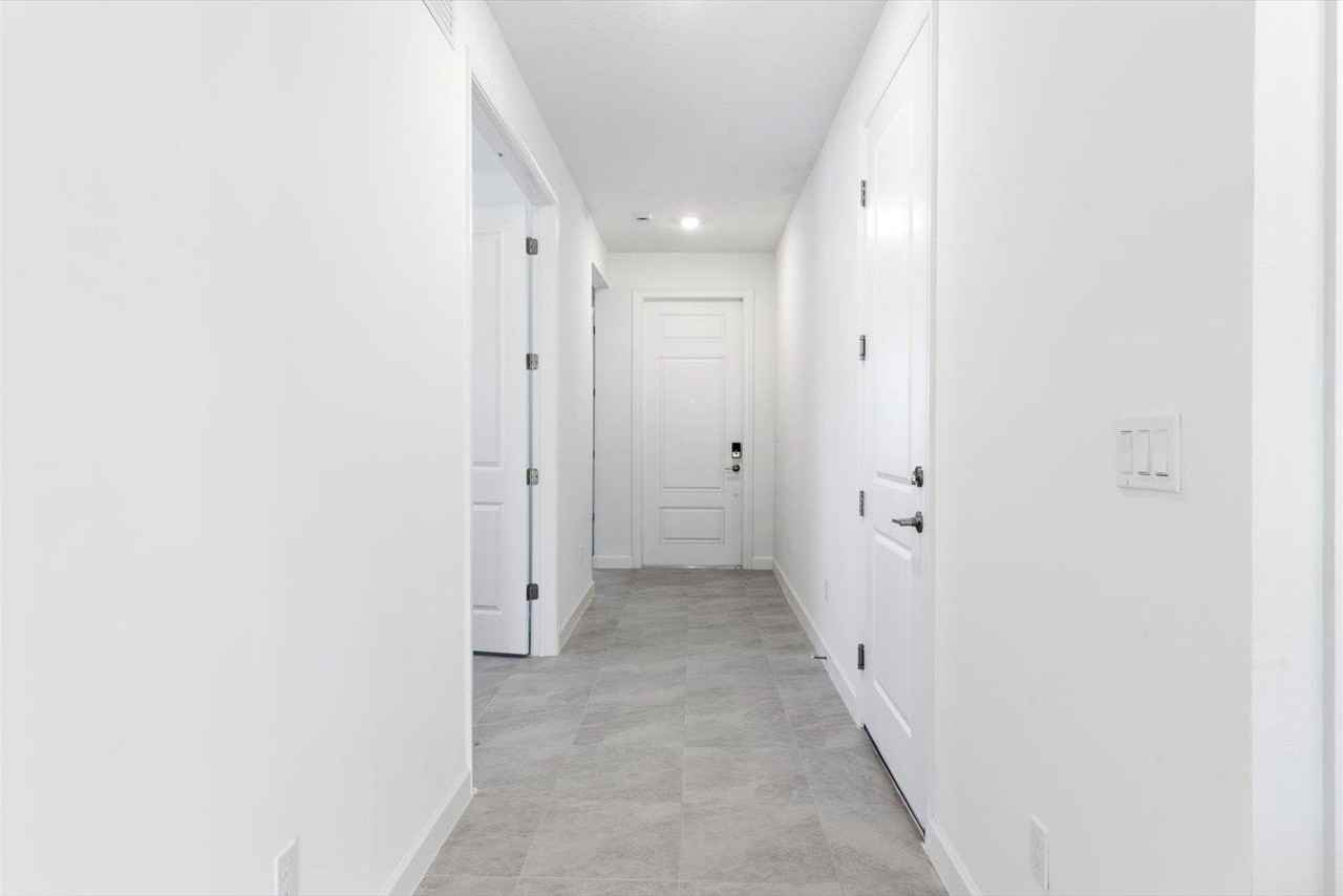 6435 Seabright Ter - Photo 5 of 31