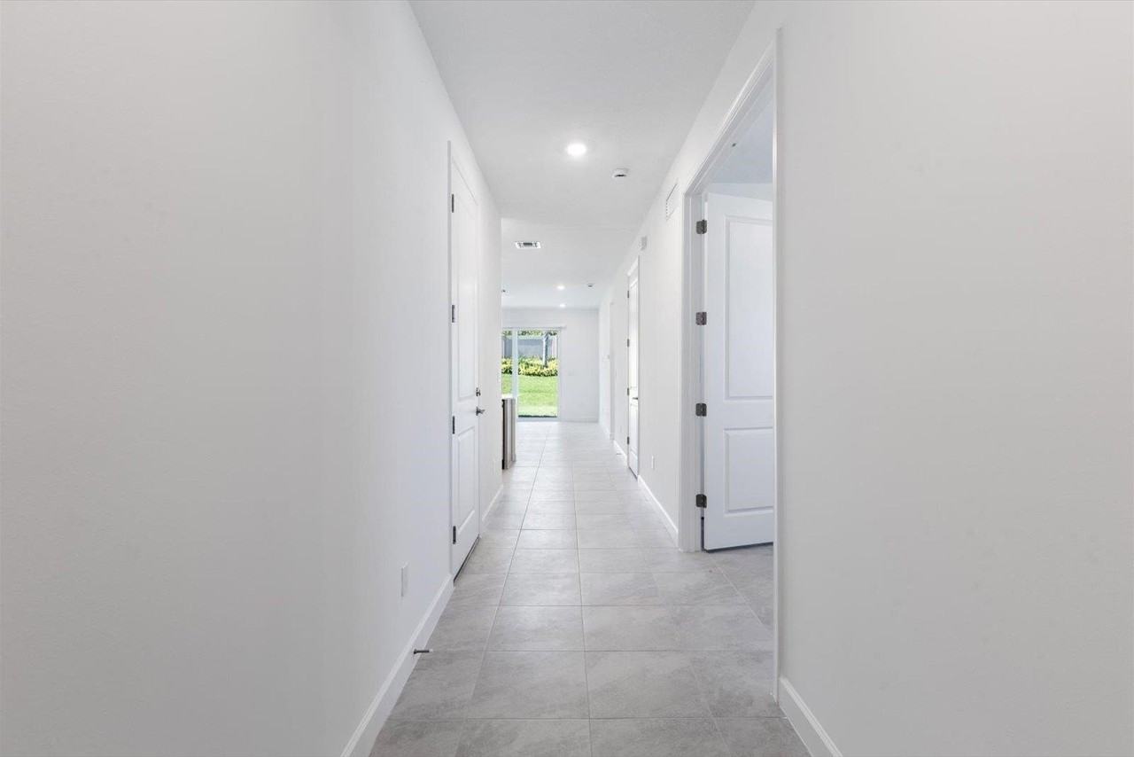 6435 Seabright Ter - Photo 6 of 31