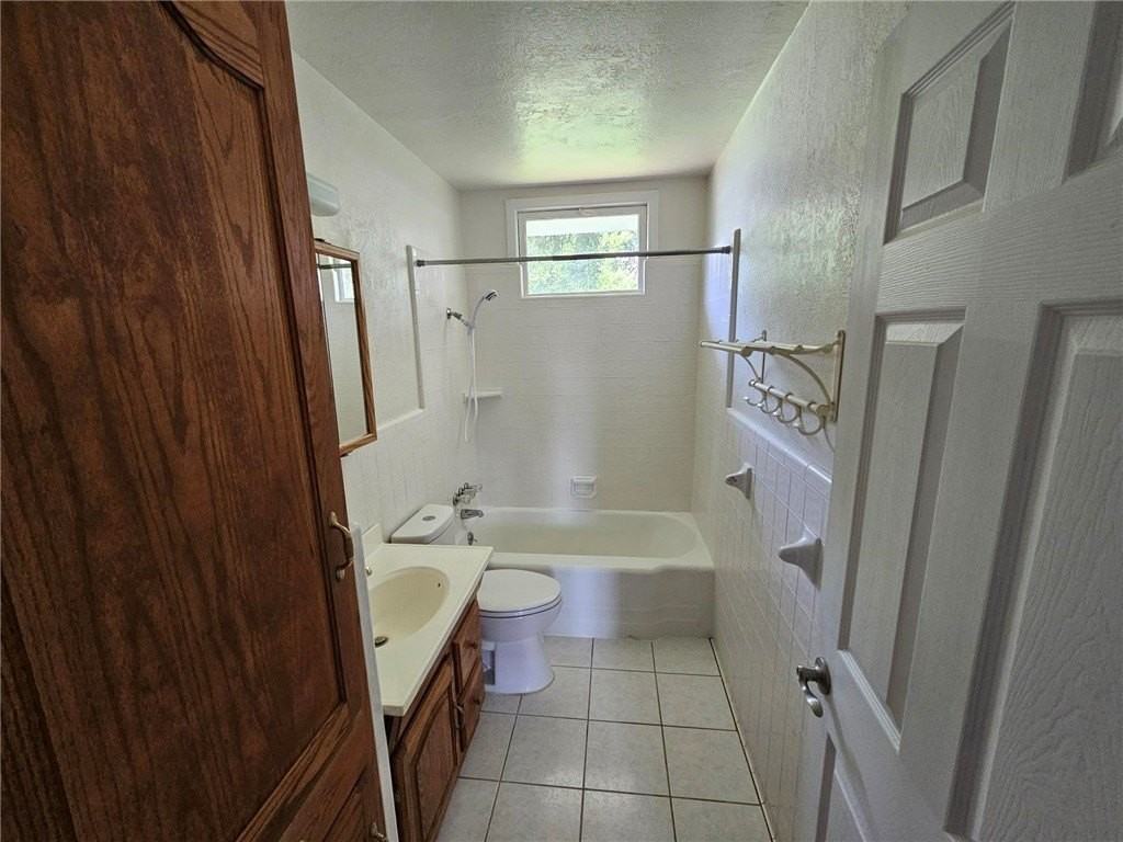 115 Holly Dr - Photo 7 of 20