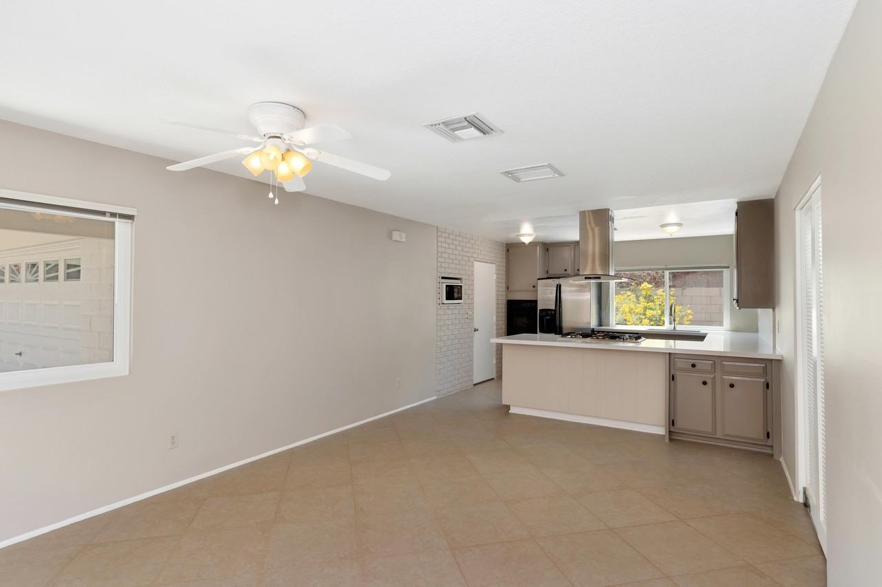 72896 Tamarisk St - Photo 6 of 33