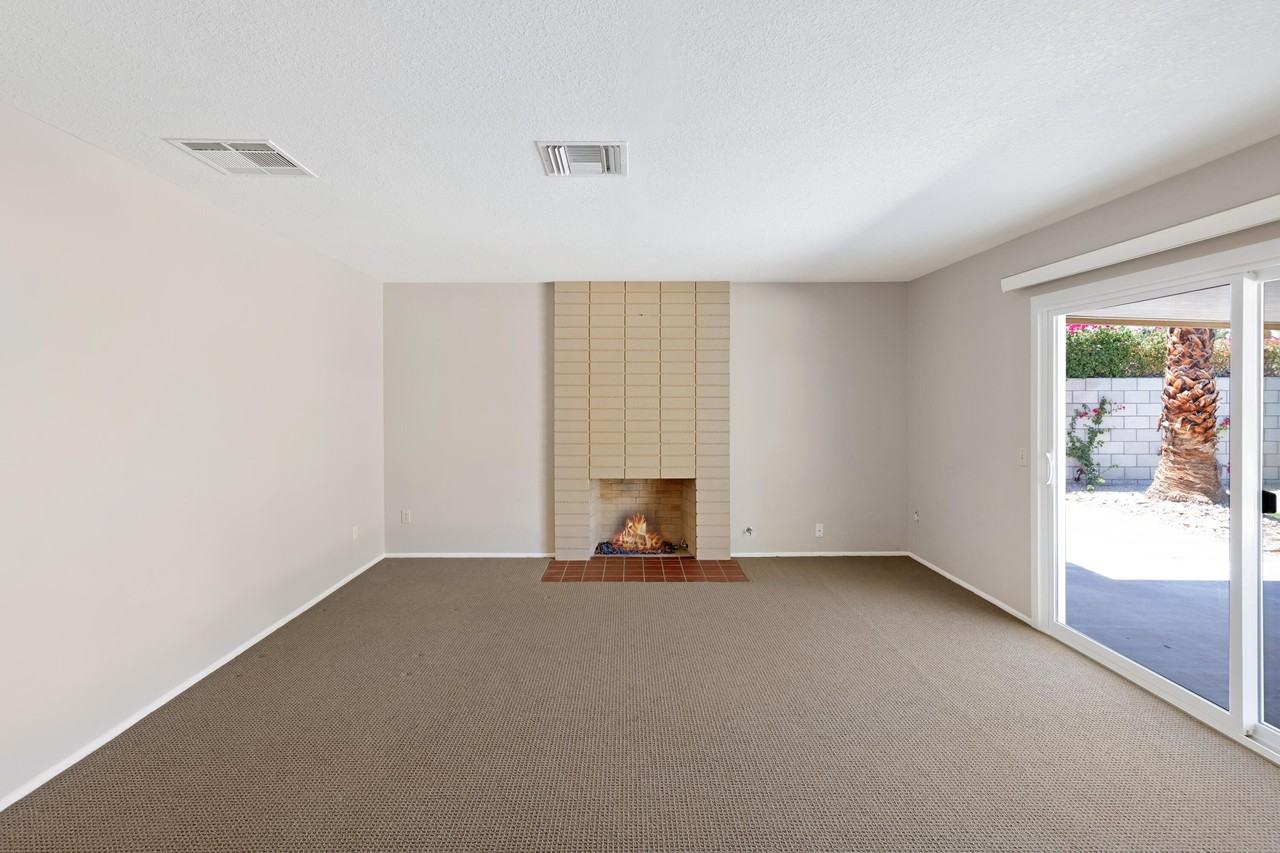 72896 Tamarisk St - Photo 7 of 33