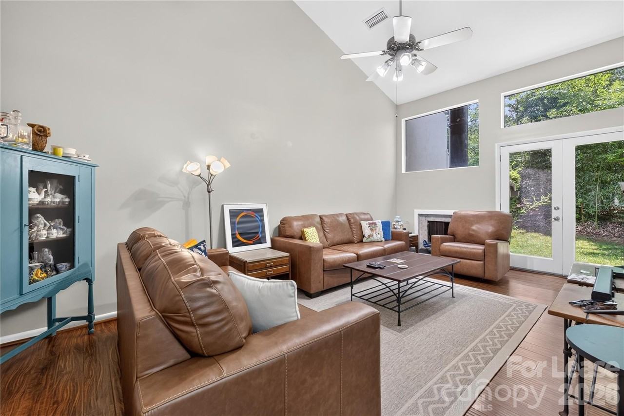 185 Riverview Ter - Photo 2 of 35