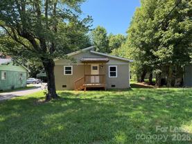 2621 E Greenbriar Rd - Photo 1 of 1