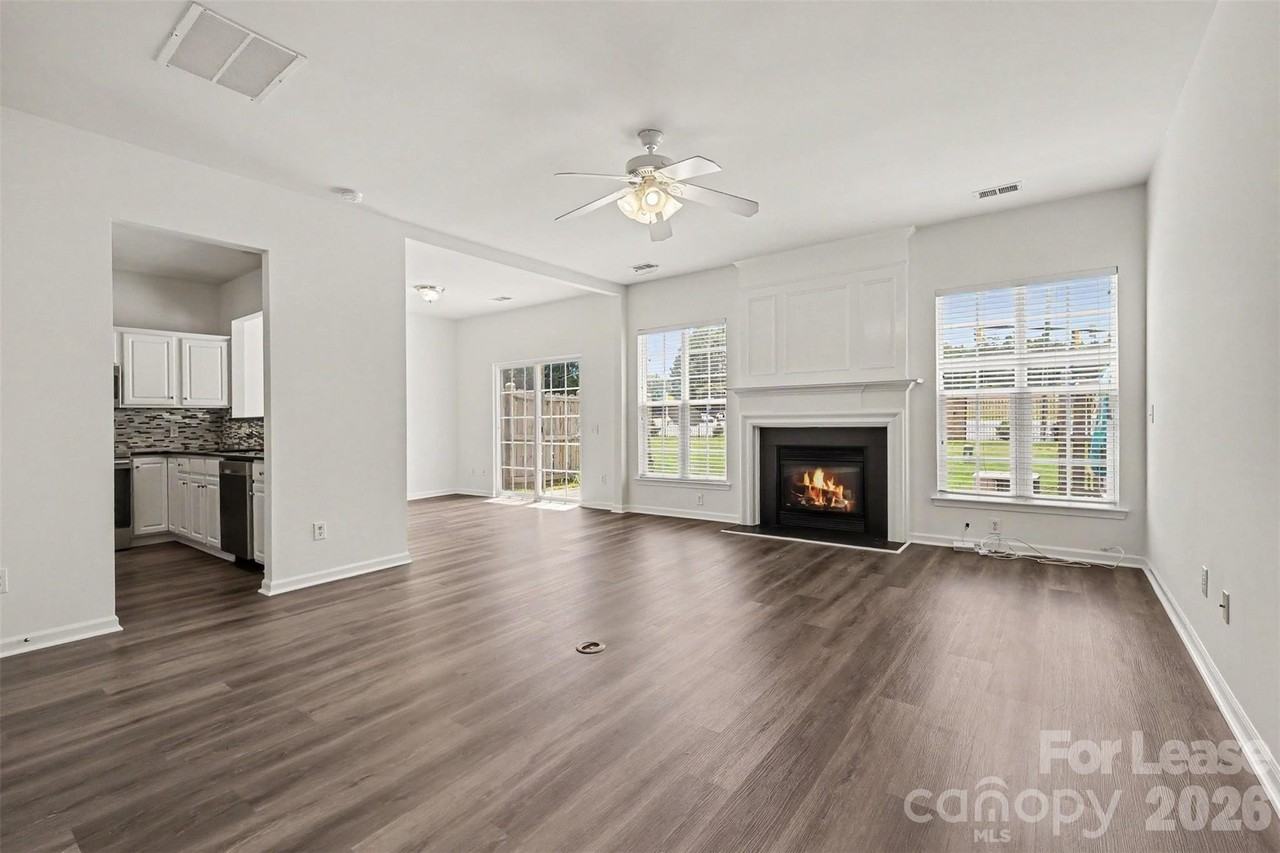 8169 Kincaid Ct - Photo 2 of 17