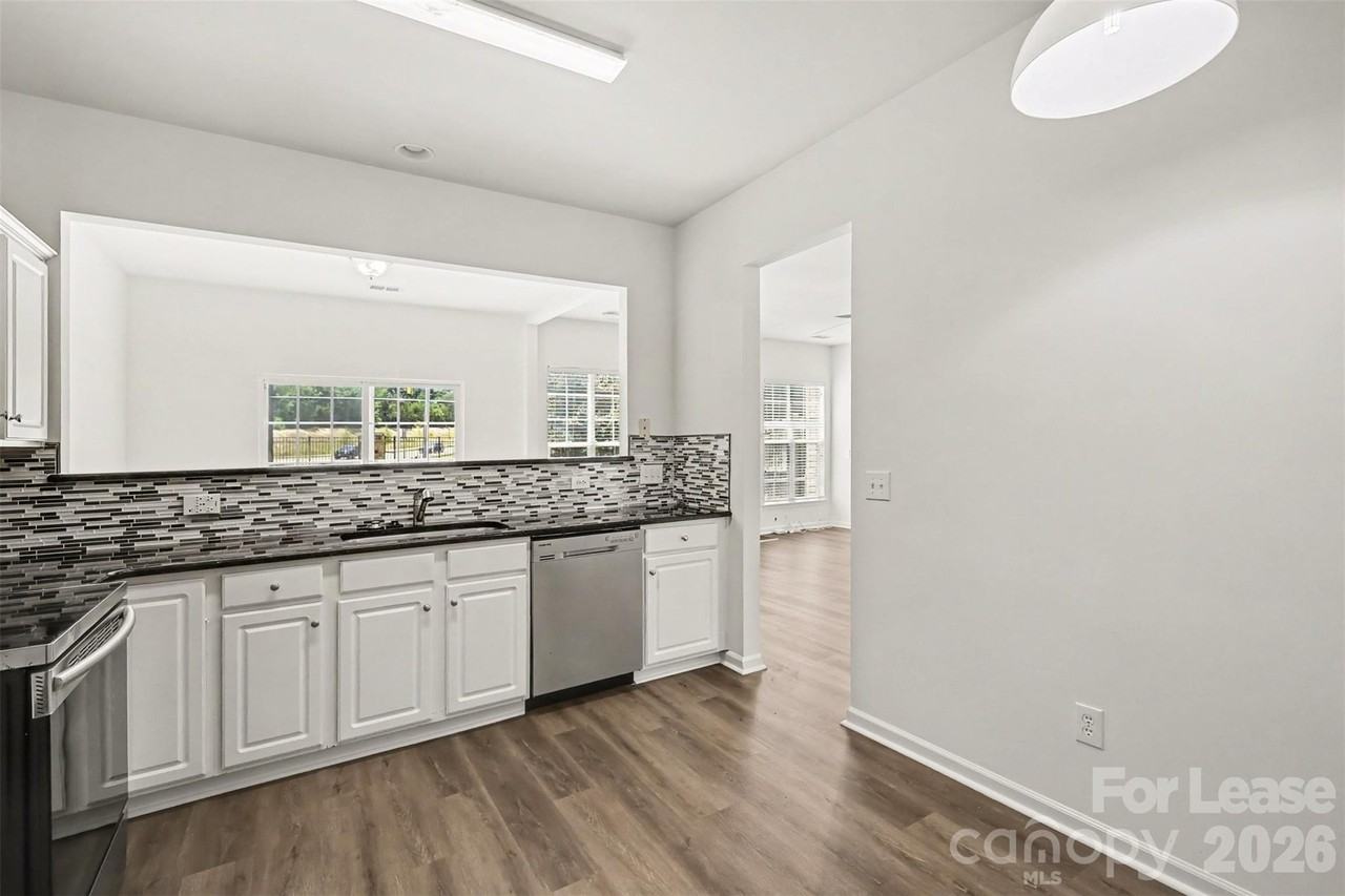 8169 Kincaid Ct - Photo 4 of 17