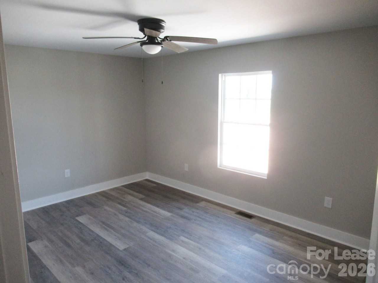429 Northbrook Iii School Rd - Photo 7 of 15