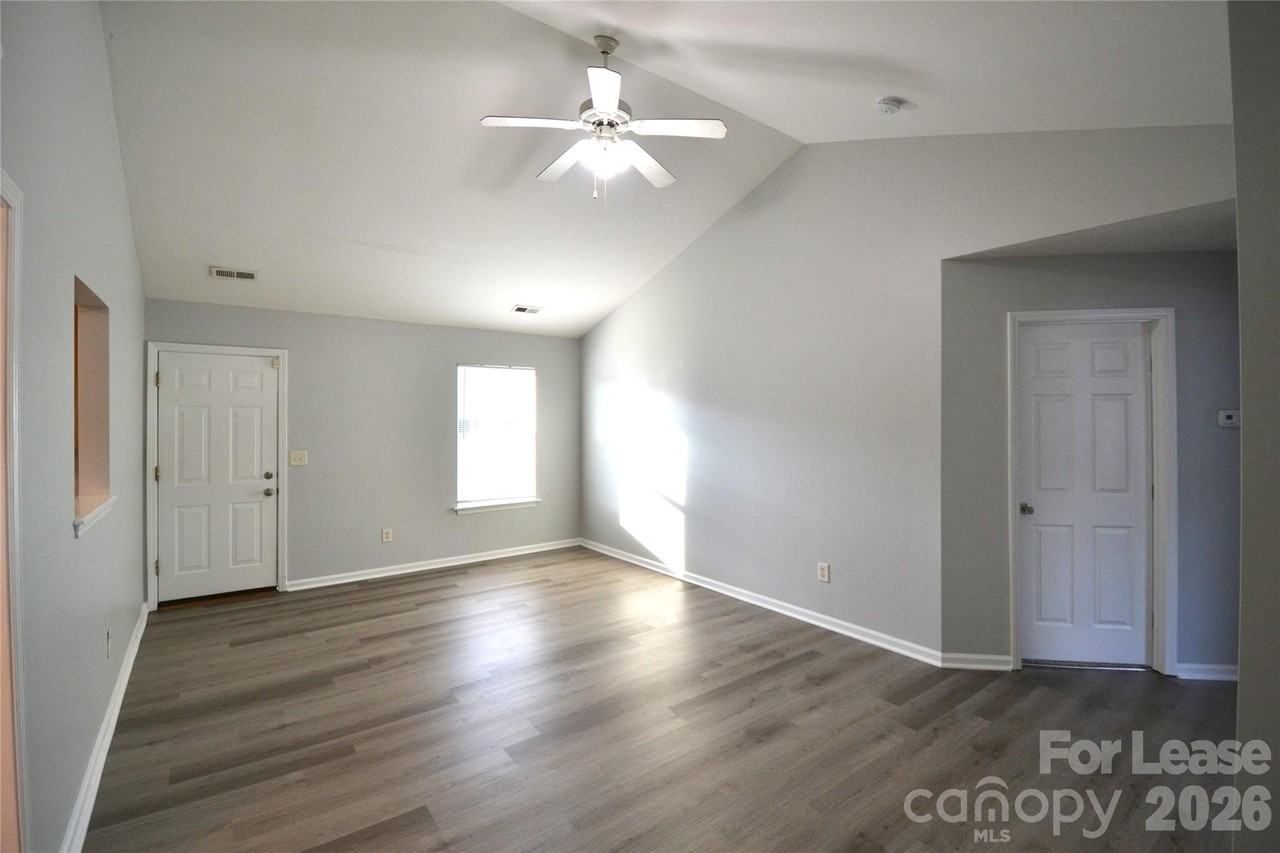 4638 Palm Breeze Ln - Photo 3 of 25