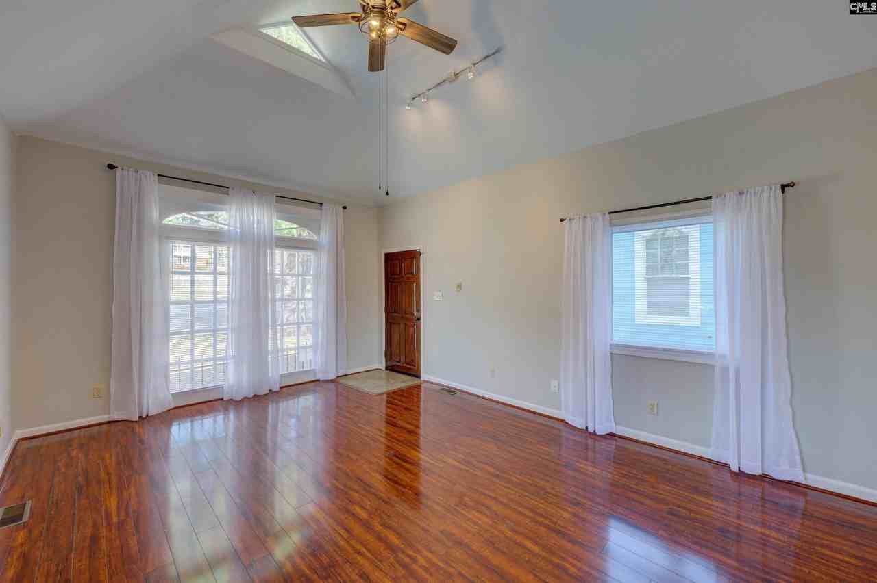 728 Blanding St - Photo 7 of 40