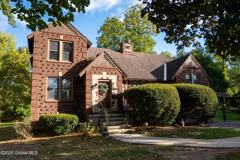 1010 N Country Club Dr - Photo 1 of 1