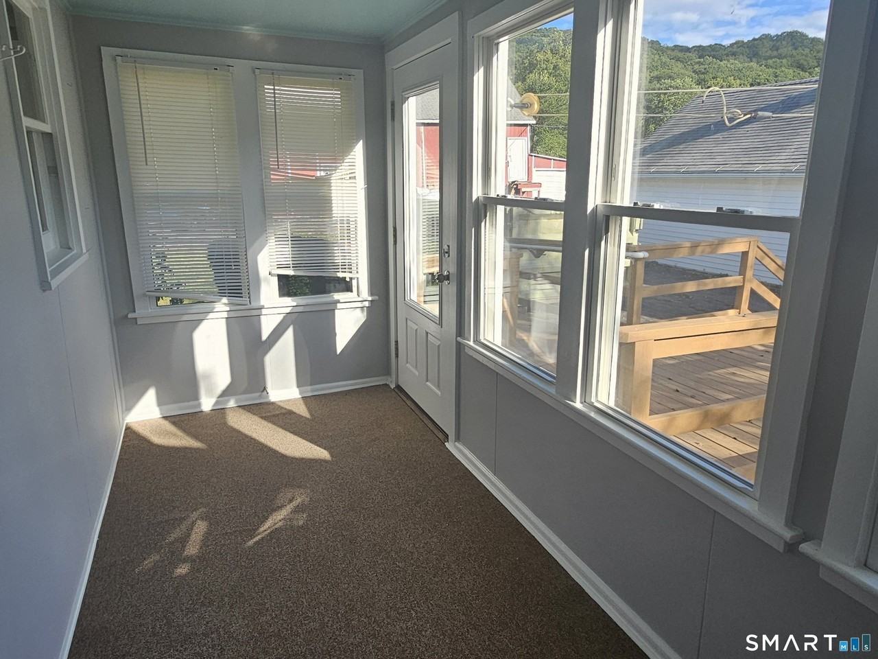 194 Beacon Valley Rd - Photo 5 of 24