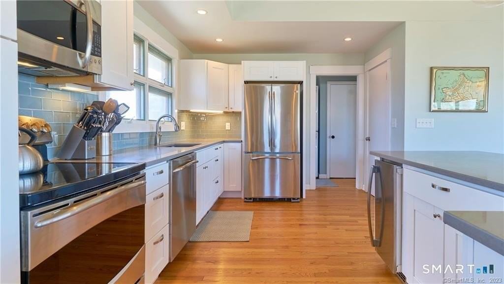 105 Sound Breeze Ave - Photo 5 of 38