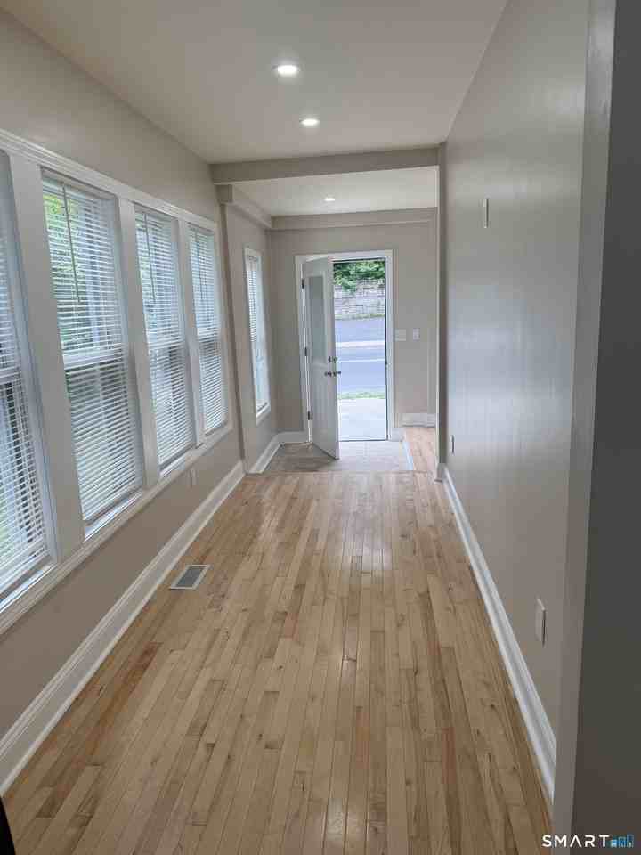 1440 N Main St - Photo 5 of 12