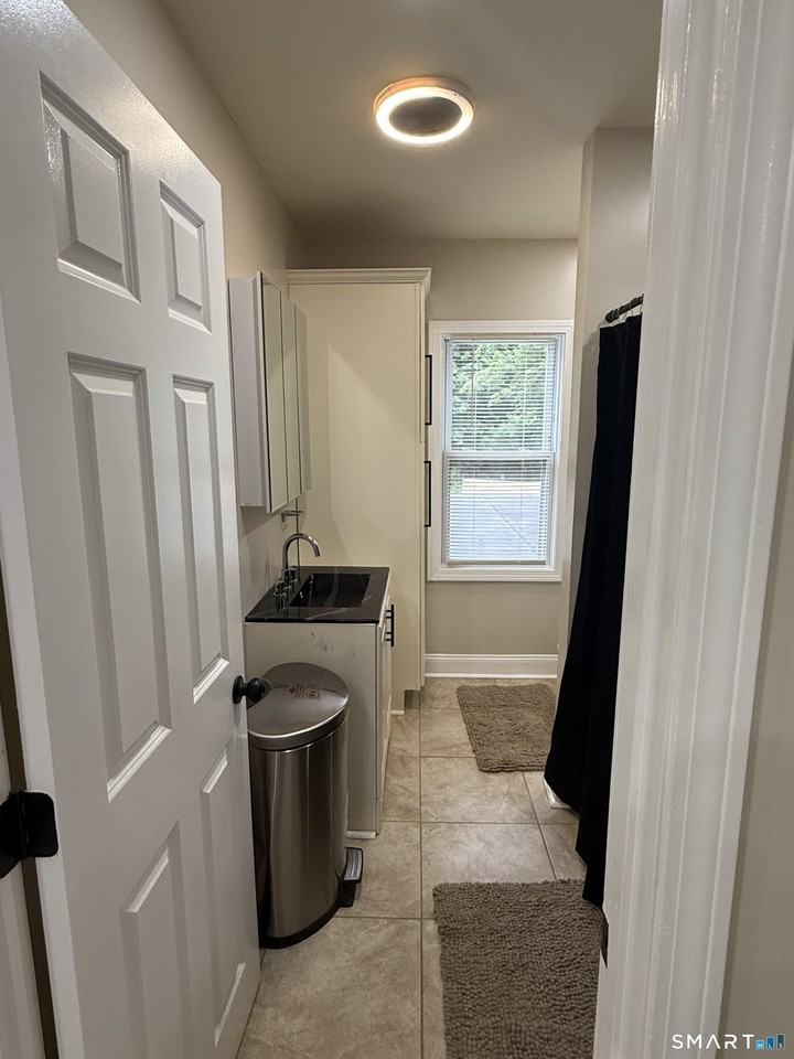 1440 N Main St - Photo 6 of 12