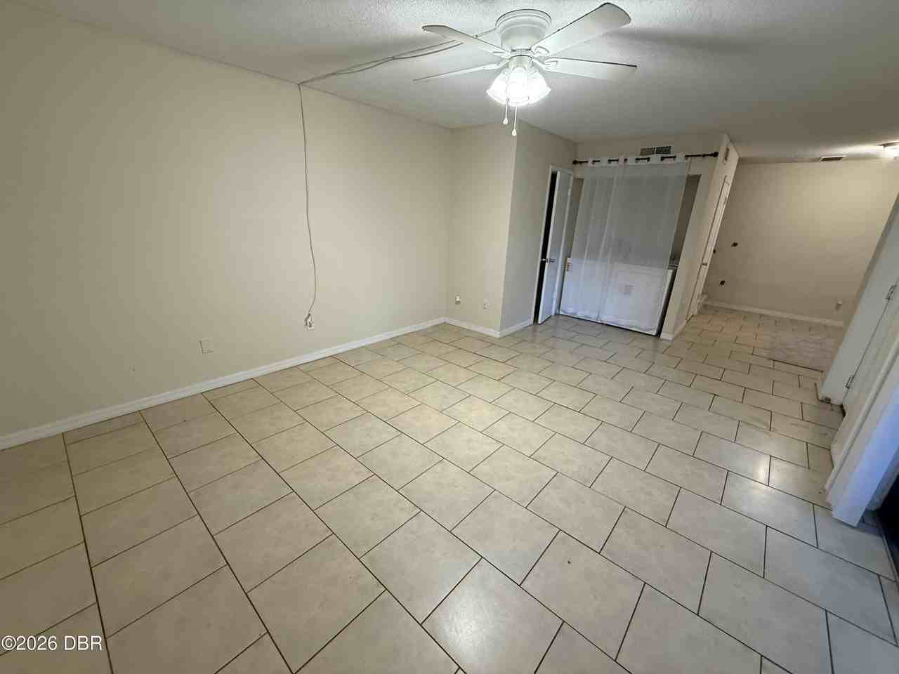 71 Springwood Sq - Photo 5 of 16