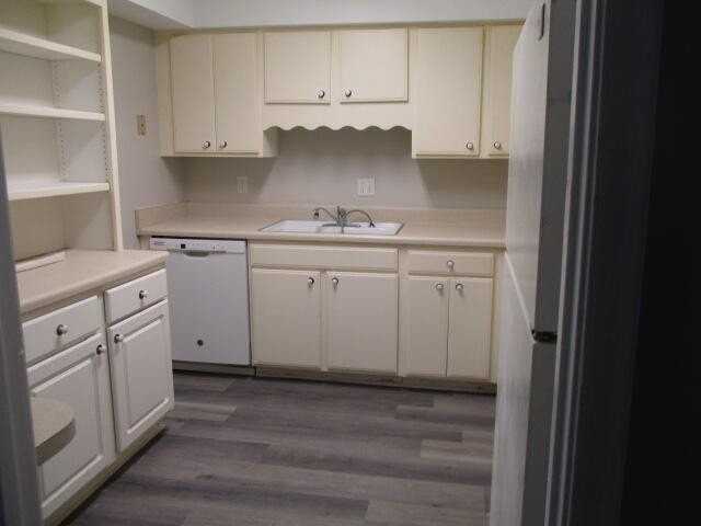5 Hidden Cove Cir #5 - Photo 6 of 40