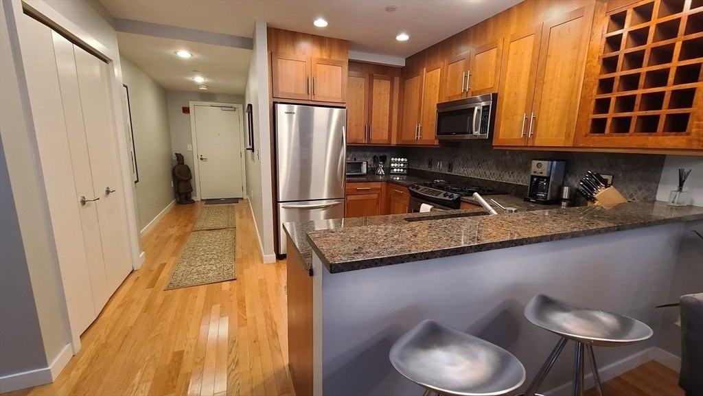 80 Broad 903 - Photo 6 of 14