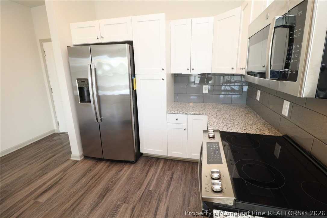 2402 Gathering Square Ct - Photo 7 of 25