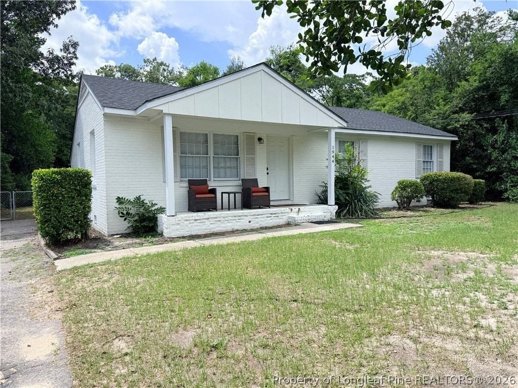 1944 Westhill Dr - Photo 2 of 13