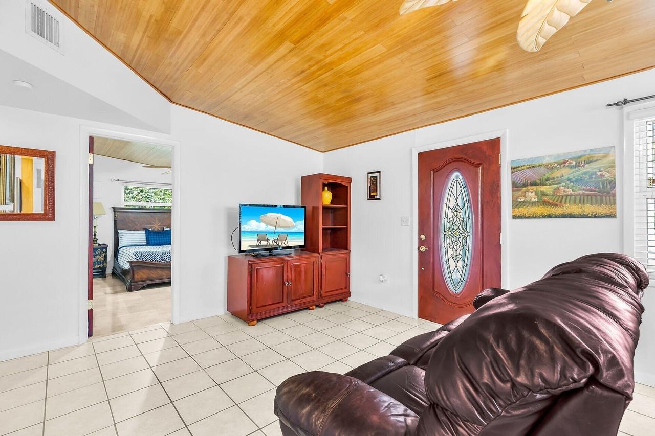 13 Bass Ave - Photo 6 of 33
